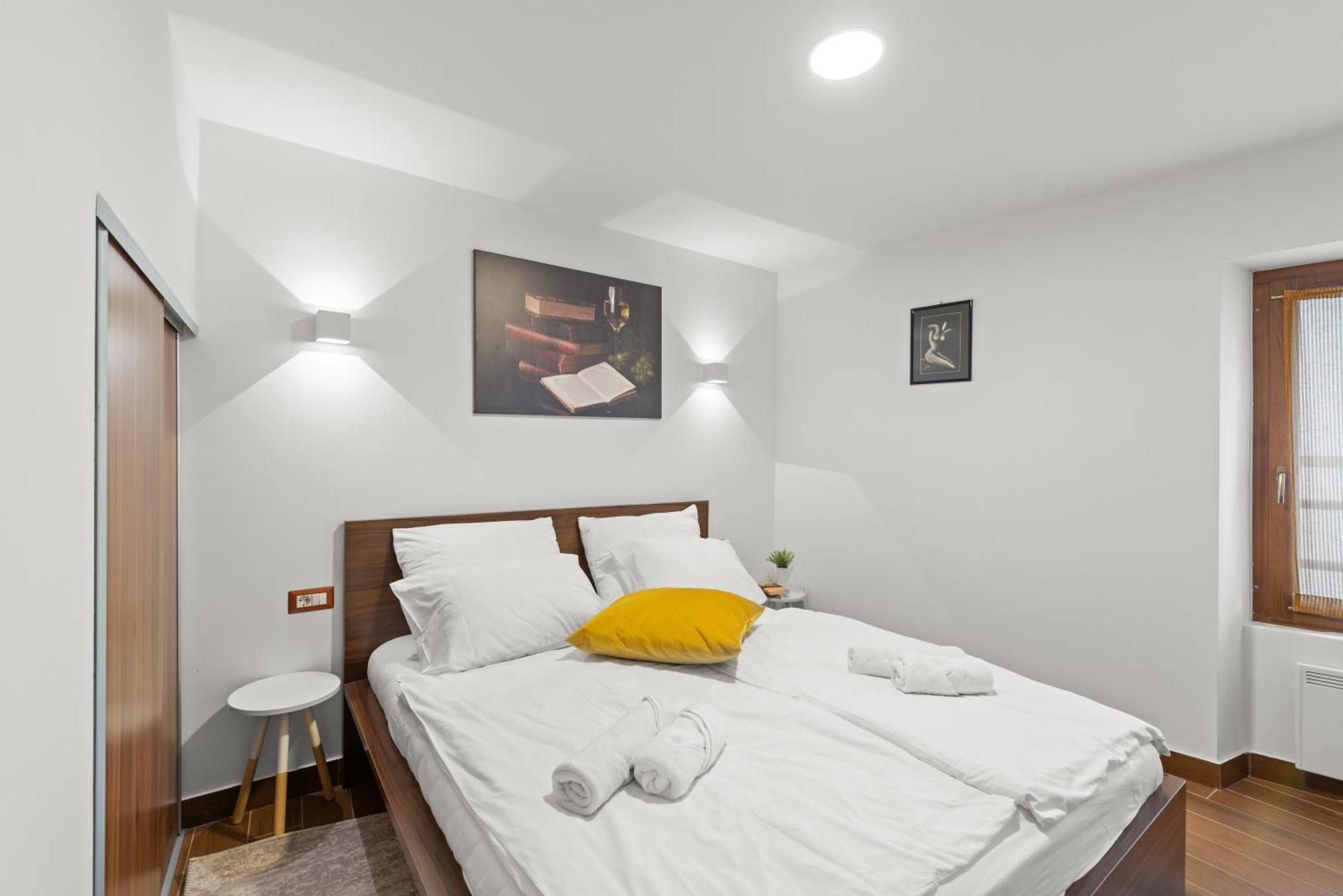 New!!!apartment Old Town Square Apartment